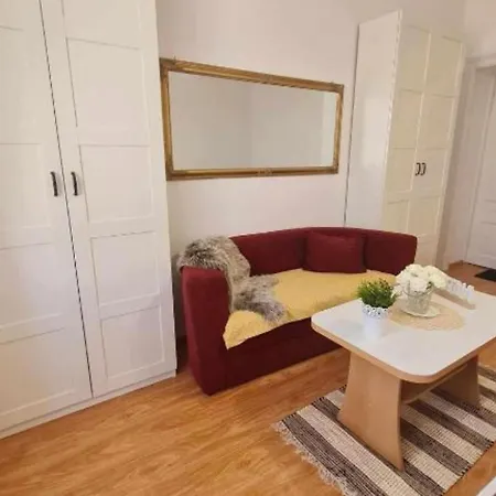 Διαμέρισμα Bijonda Near Arena - One Bedroom Πούλα