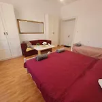 Lejlighed Bijonda Near Arena - One Bedroom Pula