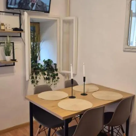 Bijonda Near Arena - One Bedroom Daire *