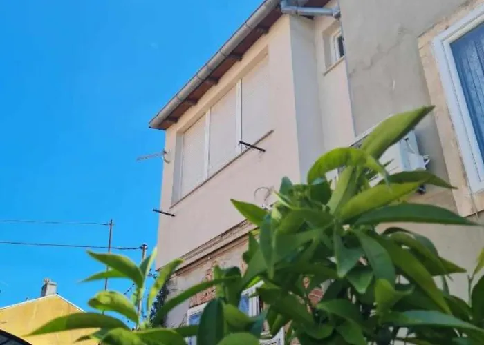 Bijonda Near Arena - One Bedroom Appartement